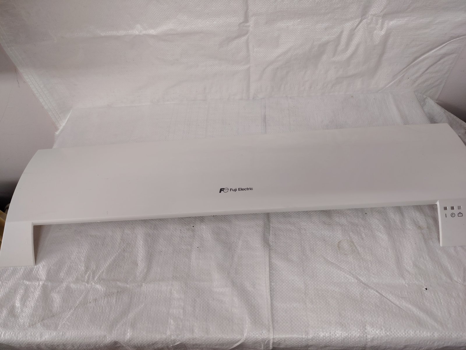 Капак Fuji Electric LLCC 12 000 BTU 