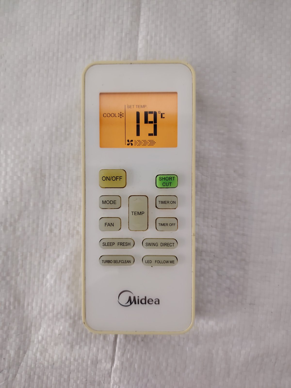 Оригинално дистанционнo Midea Mission